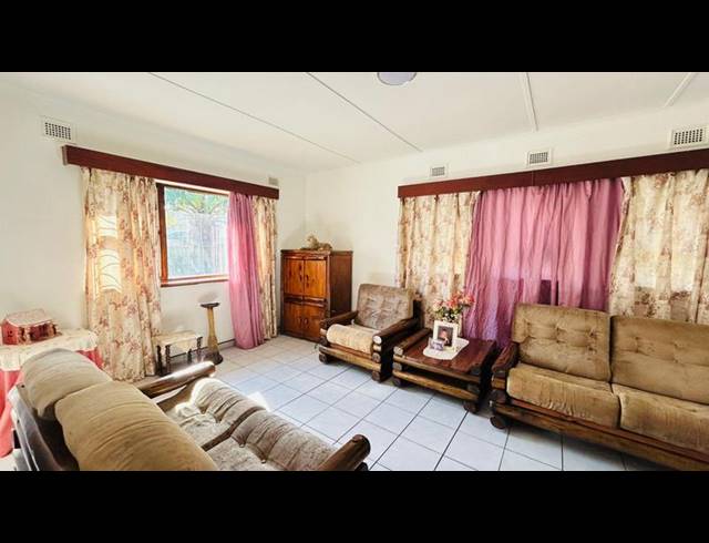3 BEDROOM HOUSE FOR SALE IN ARBORETUM